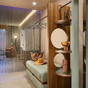 4* Otel Milan Suite Hotel